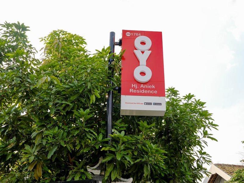מדיון Oyo 1784 Hj. Aniek Residence מראה חיצוני תמונה