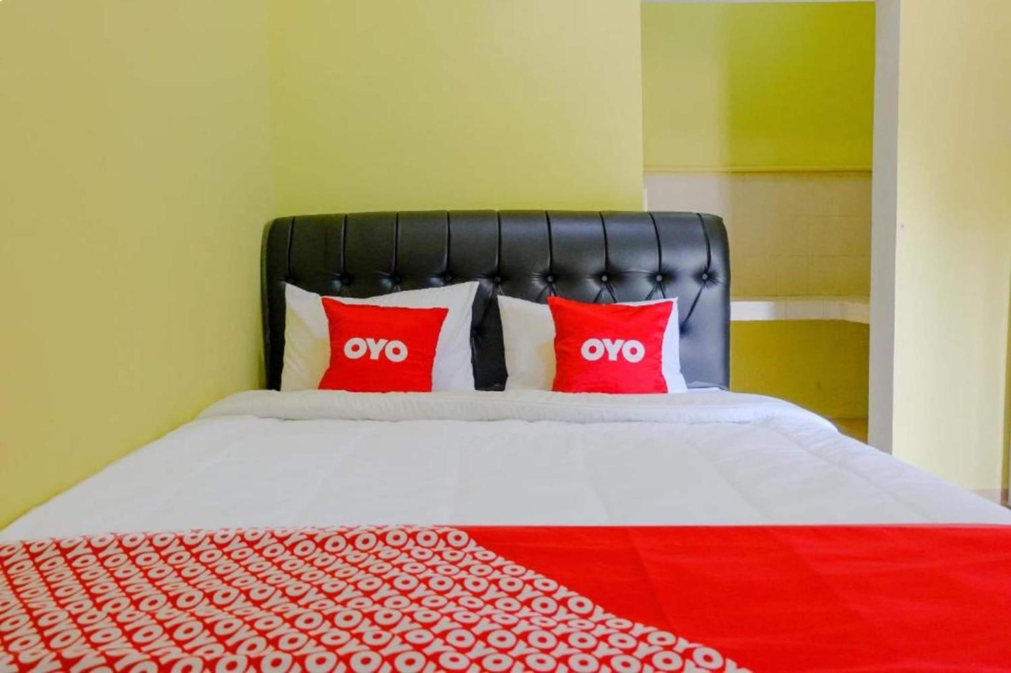 מדיון Oyo 1784 Hj. Aniek Residence מראה חיצוני תמונה