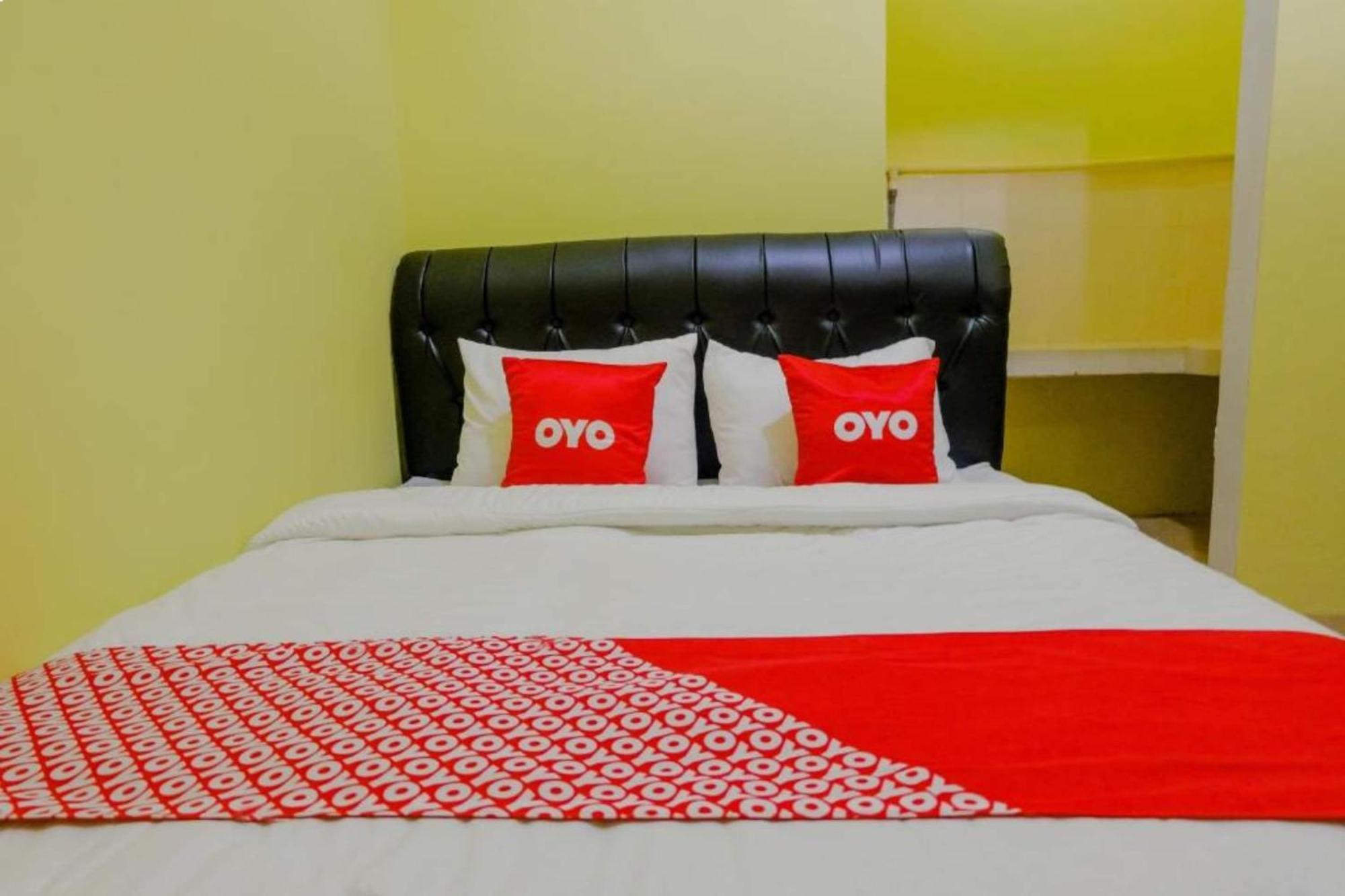 מדיון Oyo 1784 Hj. Aniek Residence מראה חיצוני תמונה